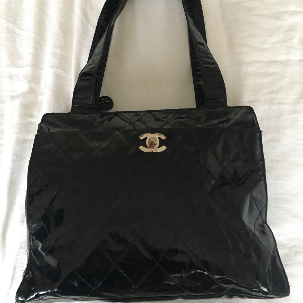 Chanel tote bag